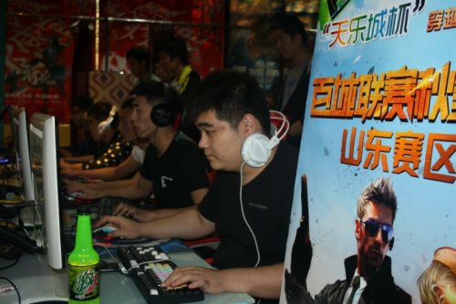 更彰显了中
